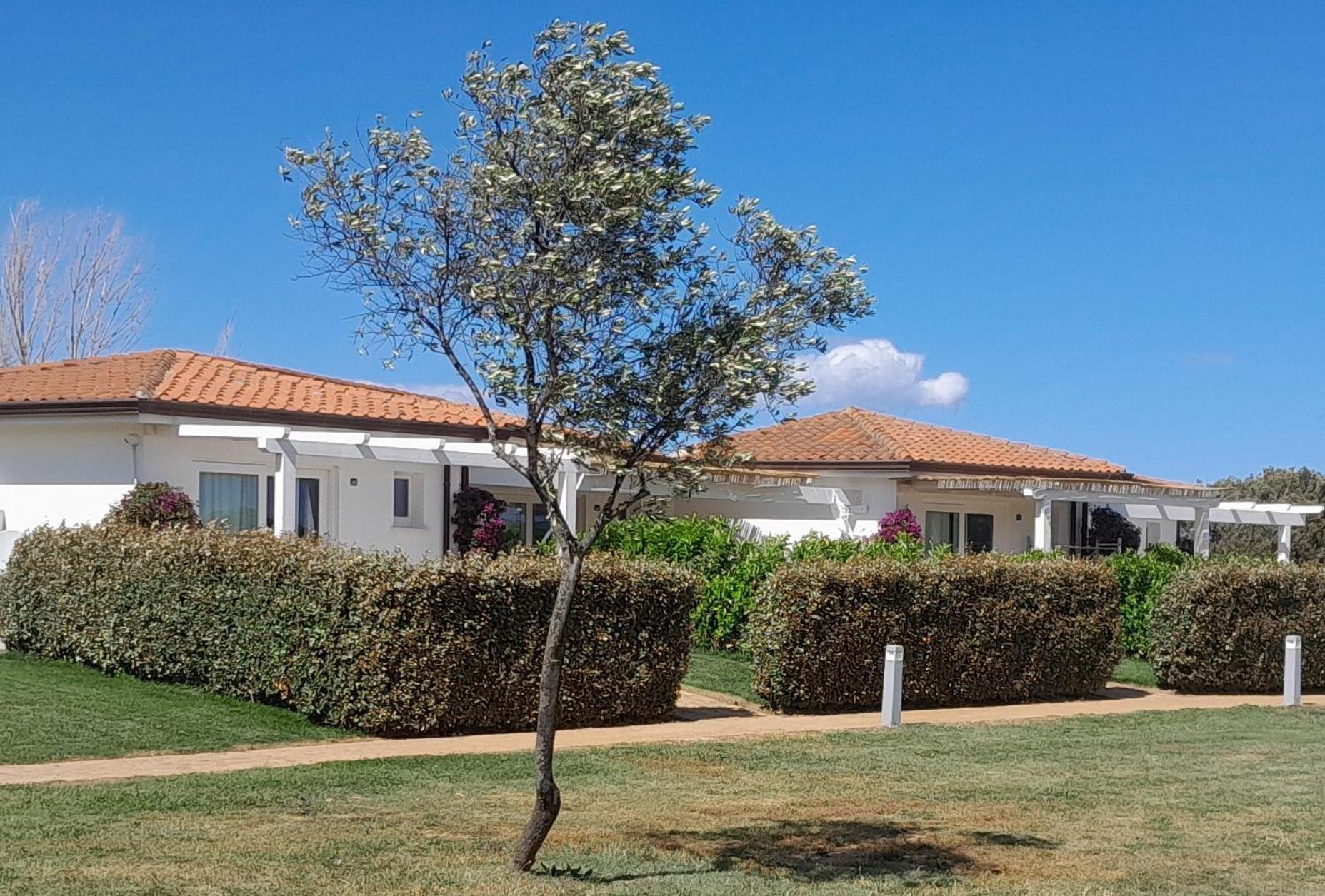 Resort Abbaia Ba Будони Экстерьер фото